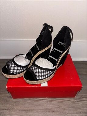 Elle Black Wedge Sandals Womens 9.5